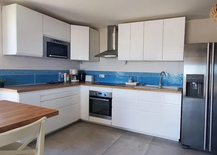 Spacious T4 With Sea And Esterel Views